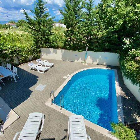 Private Pool And Mediterranean Garden Apt Mia Šilo Εξωτερικό φωτογραφία
