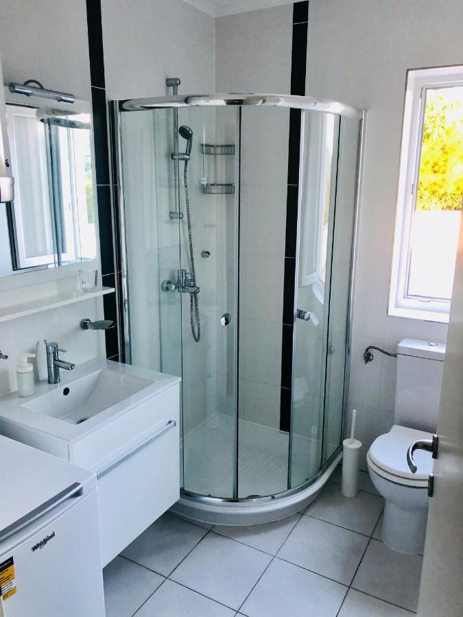 Private Pool And Mediterranean Garden Apt Mia Šilo Εξωτερικό φωτογραφία
