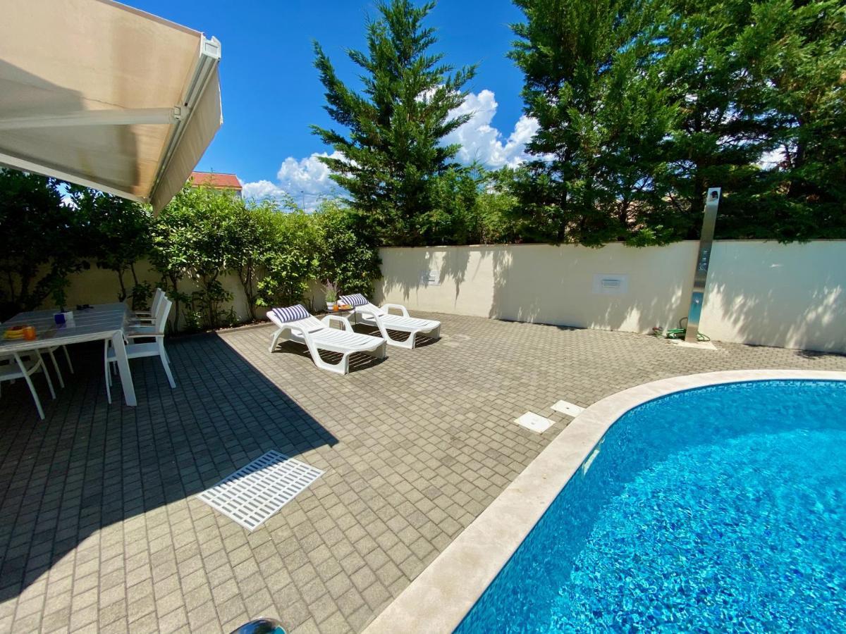 Private Pool And Mediterranean Garden Apt Mia Šilo Εξωτερικό φωτογραφία