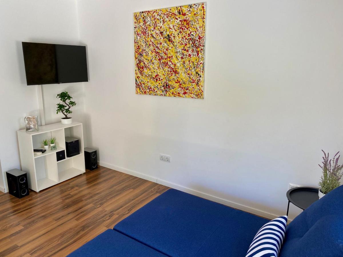 Private Pool And Mediterranean Garden Apt Mia Šilo Εξωτερικό φωτογραφία