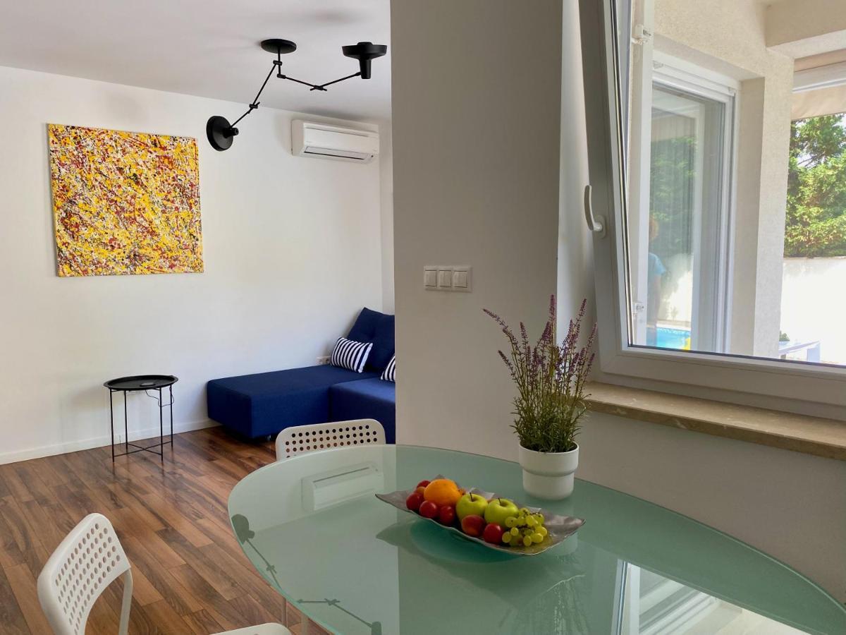 Private Pool And Mediterranean Garden Apt Mia Šilo Εξωτερικό φωτογραφία