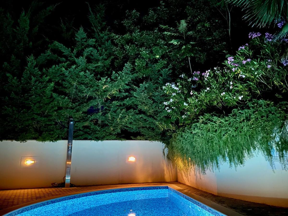Private Pool And Mediterranean Garden Apt Mia Šilo Εξωτερικό φωτογραφία